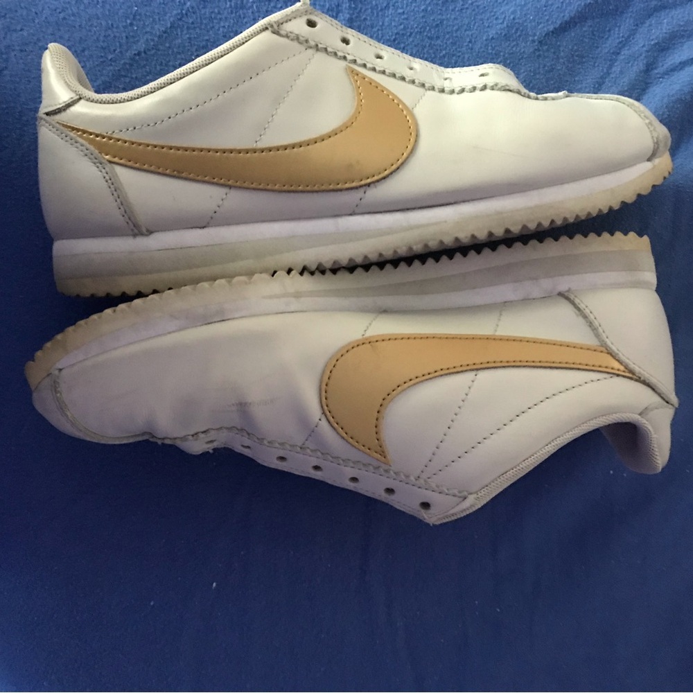 Nike Cortez size 8